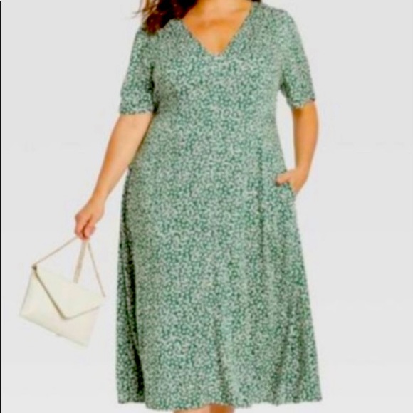 Ava & Viv Green Floral Dress - Picture 1 of 3